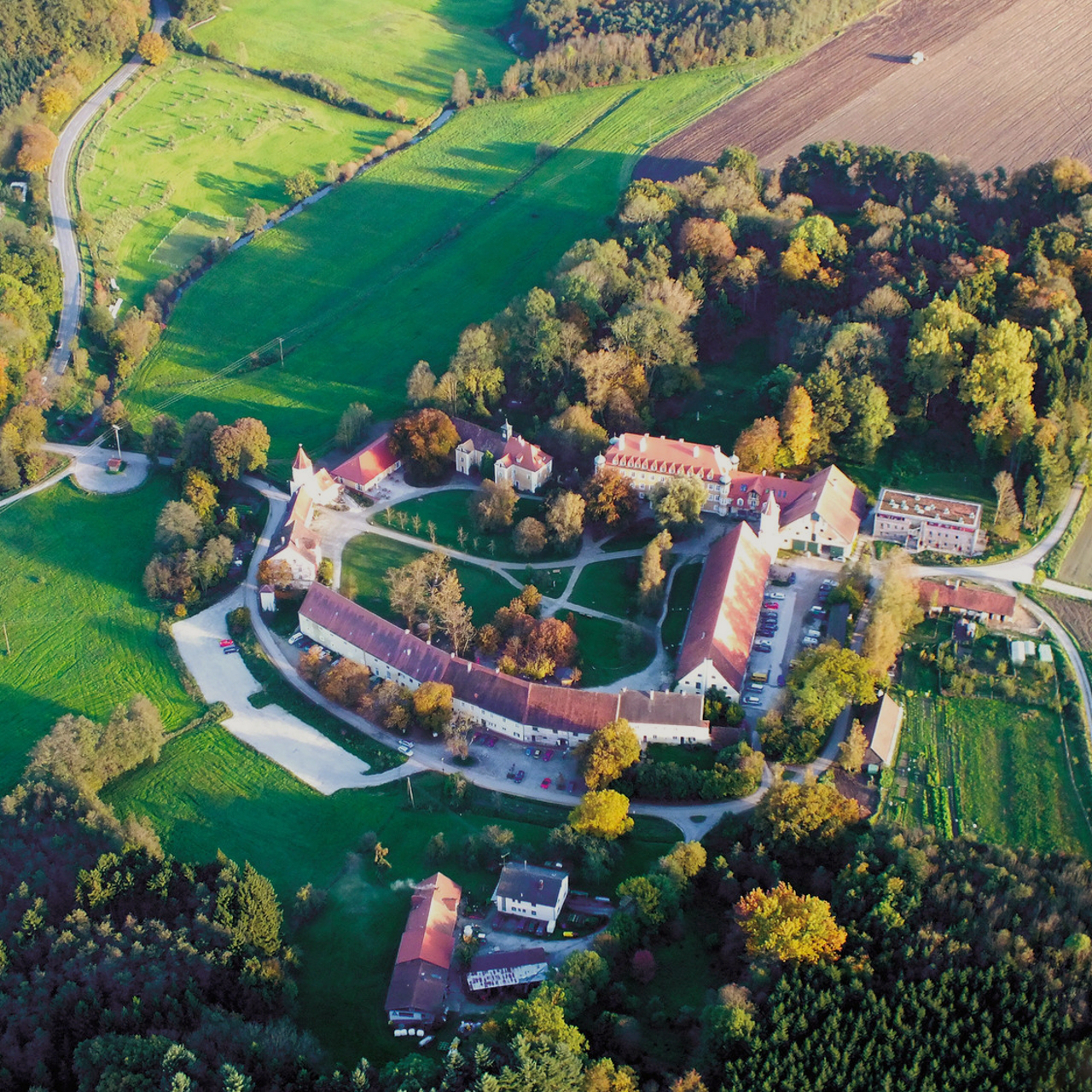 Luftansicht Schloß Blumenthal